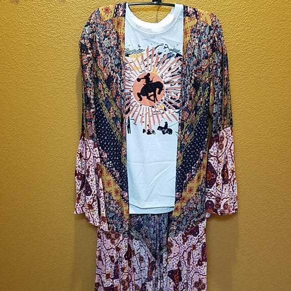 Rodeo Roundup Tee - Picture 3 of 7